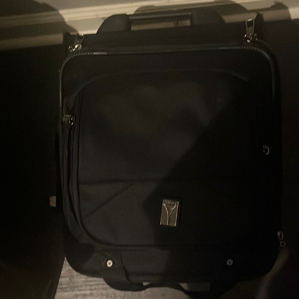Weekend travel pro bag barley used